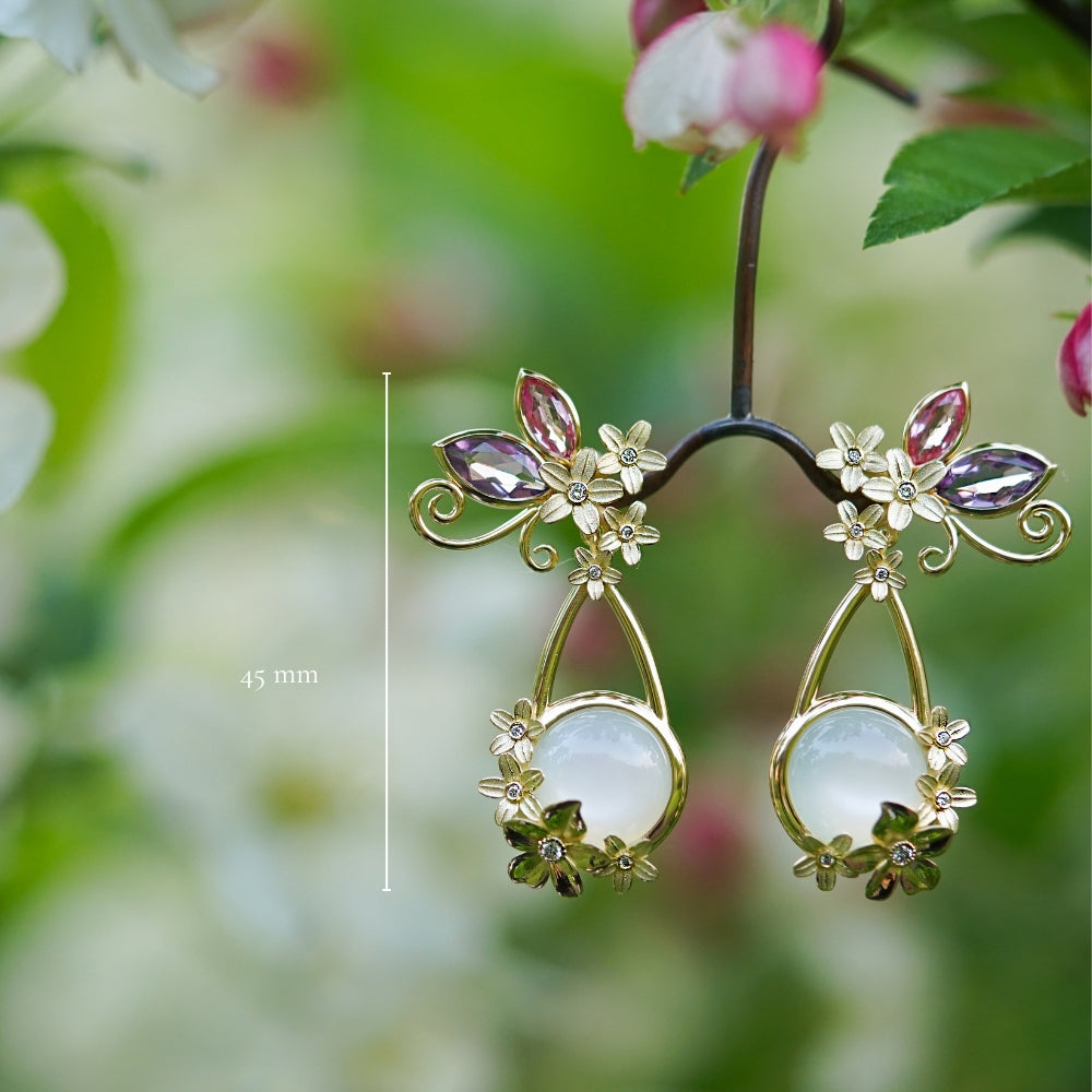 Moon Blossom